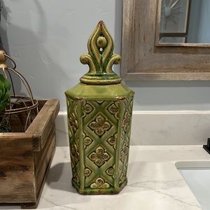 Ceramic vase
